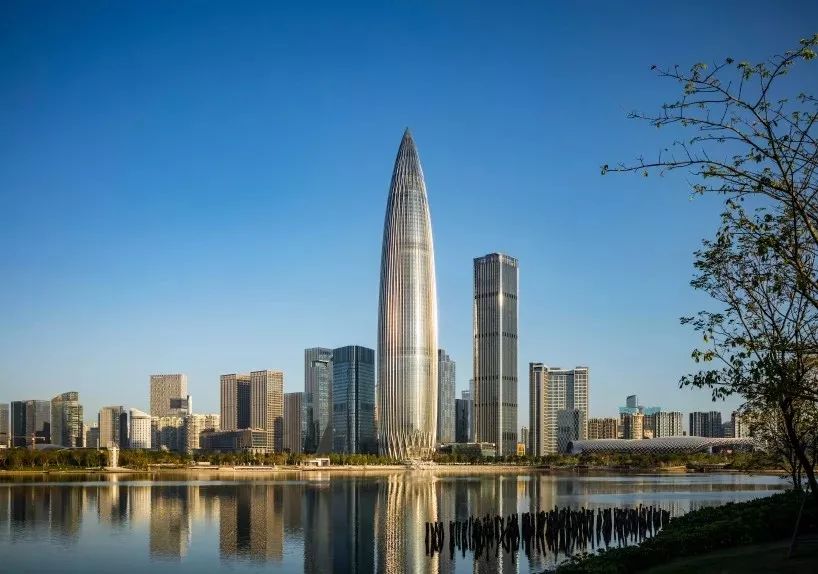 通过标记天际线 将成为中国领先科技城市深圳 建筑采用密柱框架核心筒